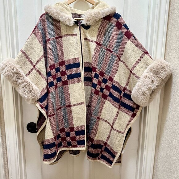 On Blue Women's Poncho Faux Fur Hooded Wrap Cape Size L/XL Plaid Arm Holes Boho - Picture 15 of 16